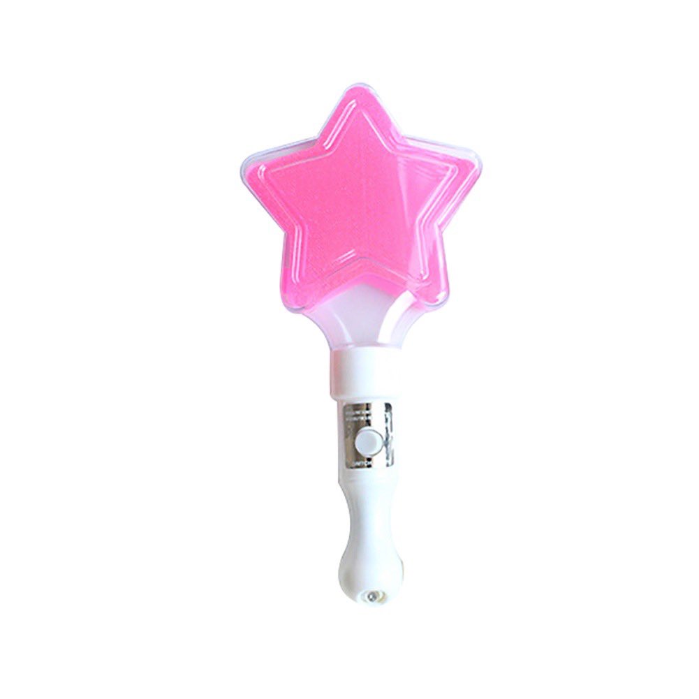 morethanwordddd's tweet photo. มีแท่งไฟไปแจก 50ชิ้นนะคะ💖 #เจ้าปลาดาวสีชมพู https://t.co/kCVaYYXoIG