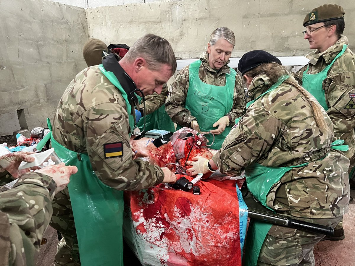 Running high fidelity trauma moulages for Army Medical Services CMTs this weekend at AMSTC with <a href="/212FdHosp/">212 Field Hospital</a> @201FdHosp  <a href="/AMSTC1/">AMSTC</a> #trauma #RAMC #AMS