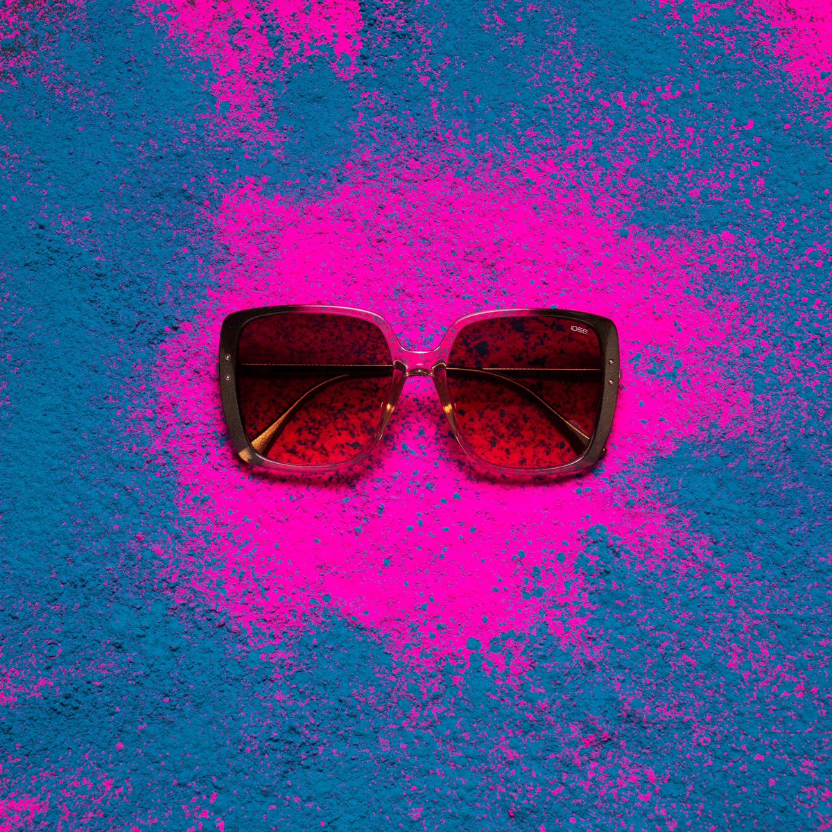 Let the shades speak louder than words this festive season. #ThatsSoHoli

Oversizers like ours are bound to make you the star of the Holi party.

#sunglasses #frames #shades #eyewear #IDEEEyewear