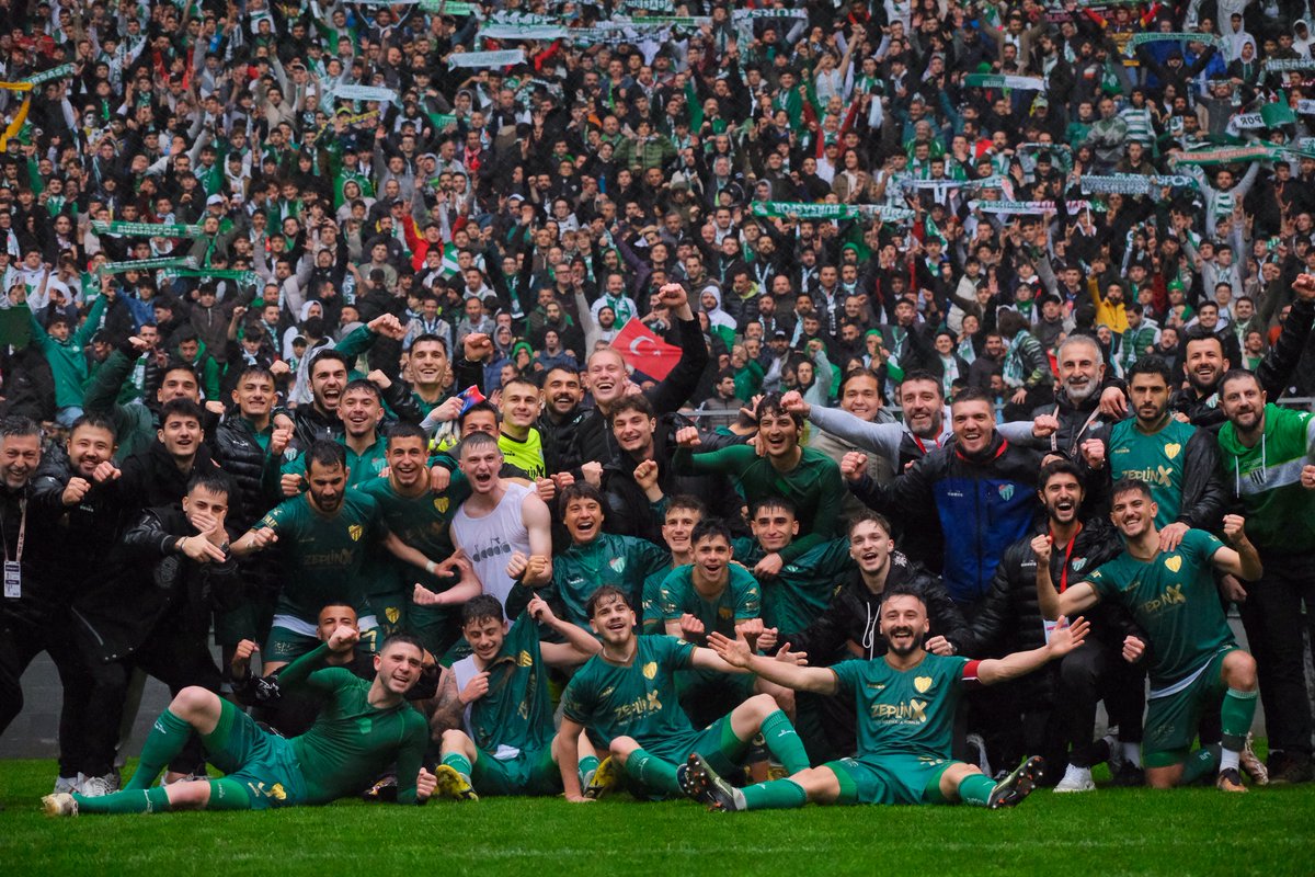 📢🔥TİMSAH ARENA BİLET SATIŞ REKORU

Bu galibiyeti Büyük Bursaspor Taraftarına armağan ediyoruz!