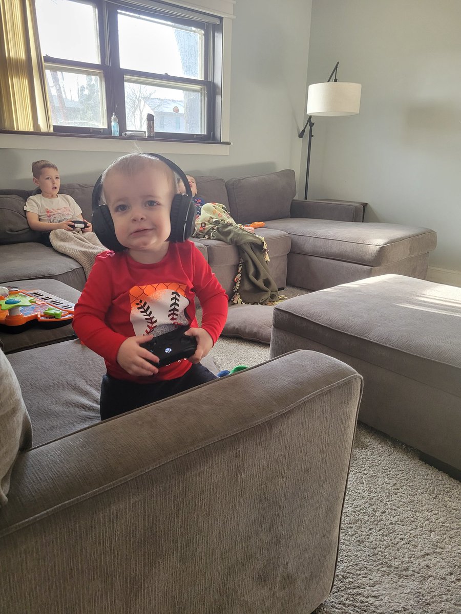 cpgrant82's tweet photo. @DrLupo we're coming for that loot https://t.co/5IsKC0yPAG