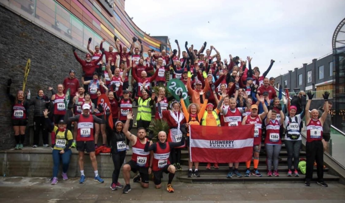 Well done to Team Lliswerry at today’s @SDFHC Newport Half, those who ran and our 25 volunteers who organised the start & finish. Thanks to Robert Gayle for the photo.