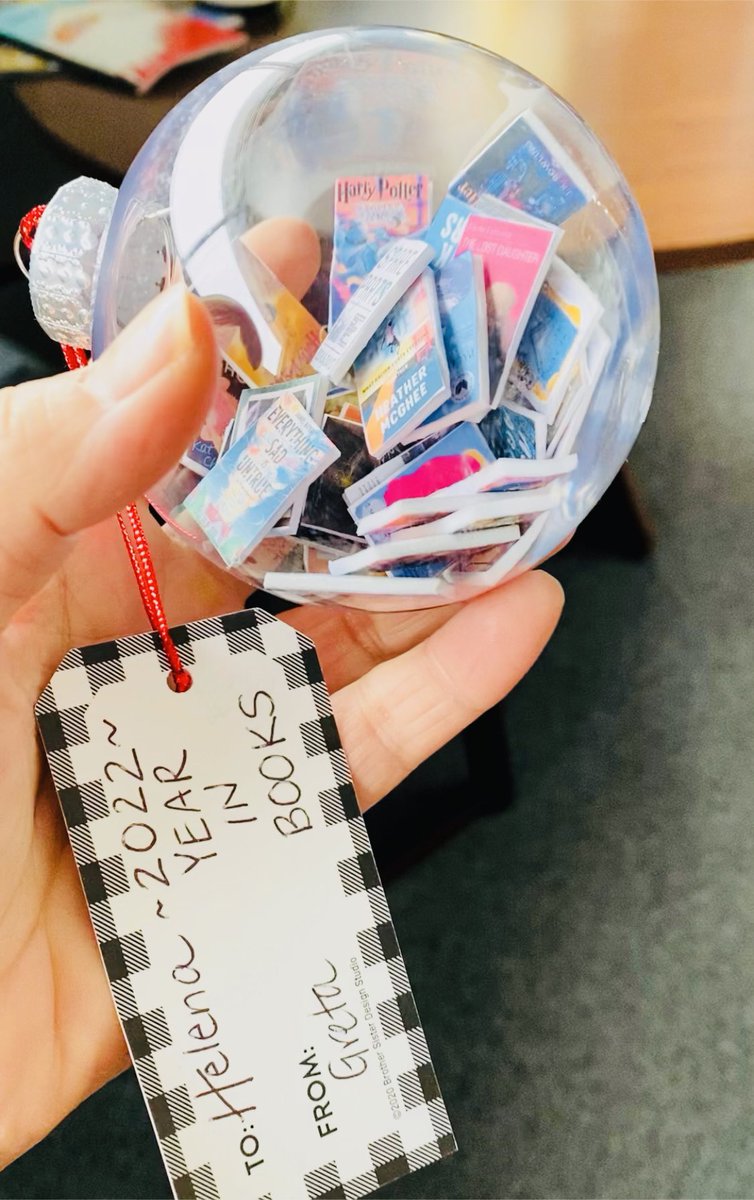 Helena Hitzeman tweet media