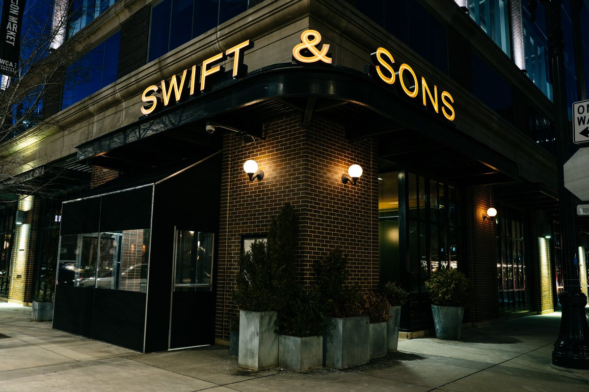 RightWaySigns's tweet image. Right Way Signs, LLC  recently fabricated and installed new exterior signs for Swift &amp;amp; Sons in the Fulton Market, Chicago. 

Photos by: Alan Luntz