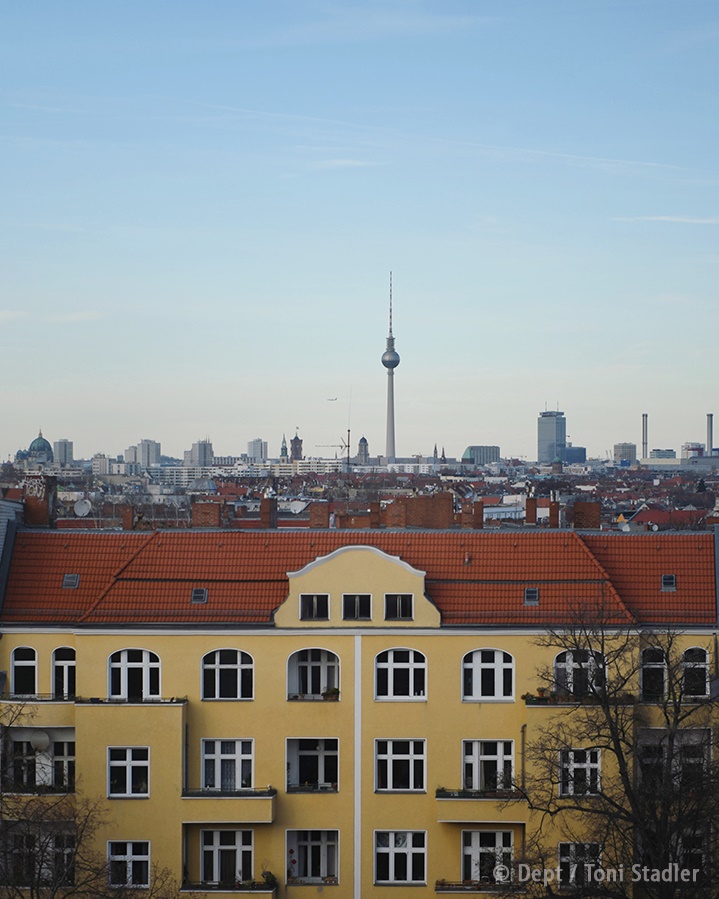 visitberlin's tweet photo. Above the roofs of Neukölln 🌆
#Berlin #visitberlin #thattoweragain https://t.co/cFE554WLVU