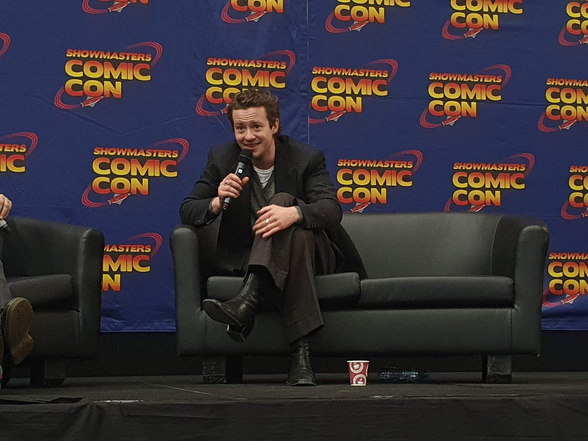 โจเซฟ ควินน์ ที่งาน LCCSpring ในลอนดอนวันนี้

Credits - <a href="/edddiemvnson/">soapy | ST SPOILERS</a>