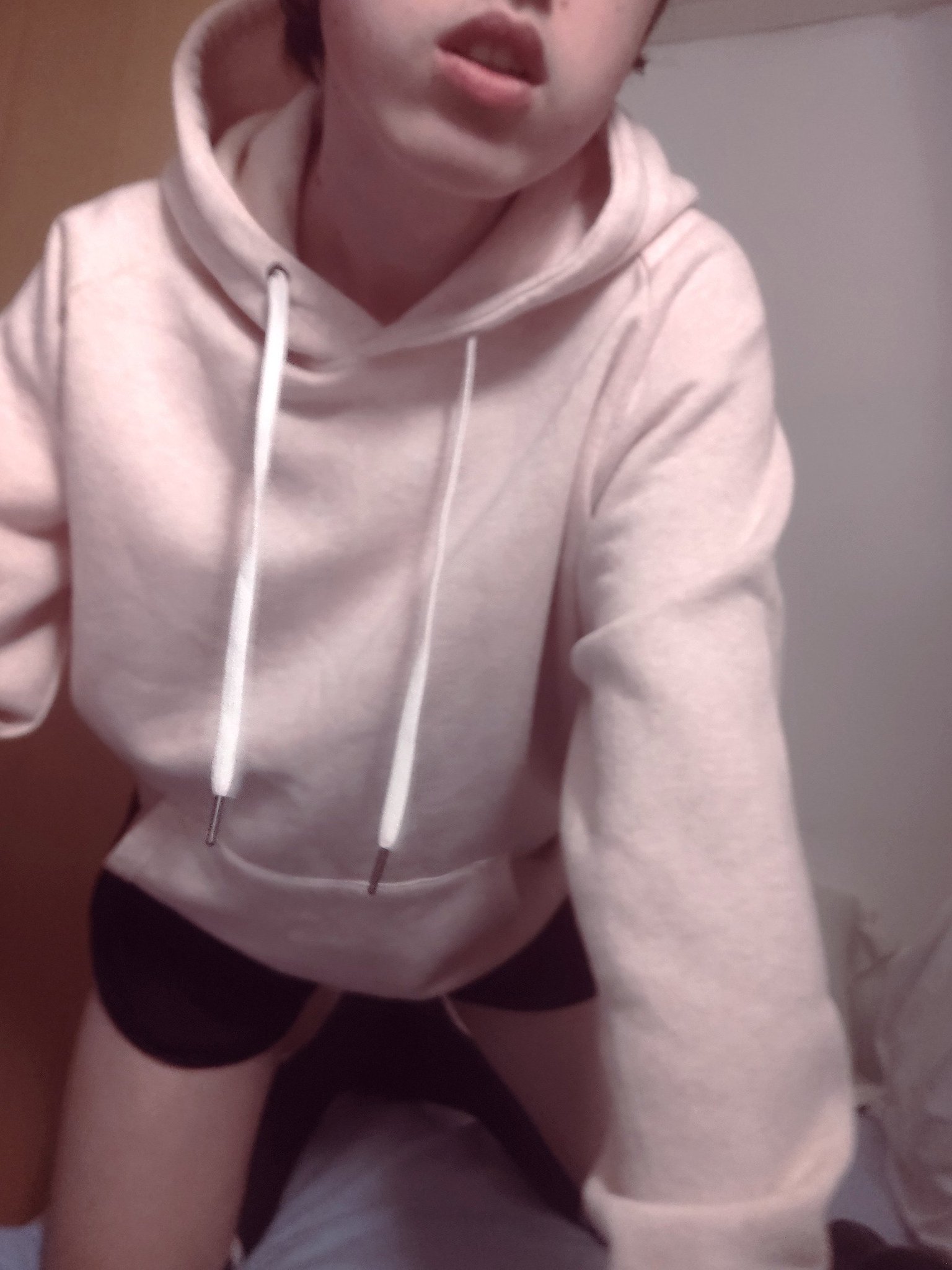 3 pic. Feeling cute today

#Femboy https://t.co/gfkFGZIi2f