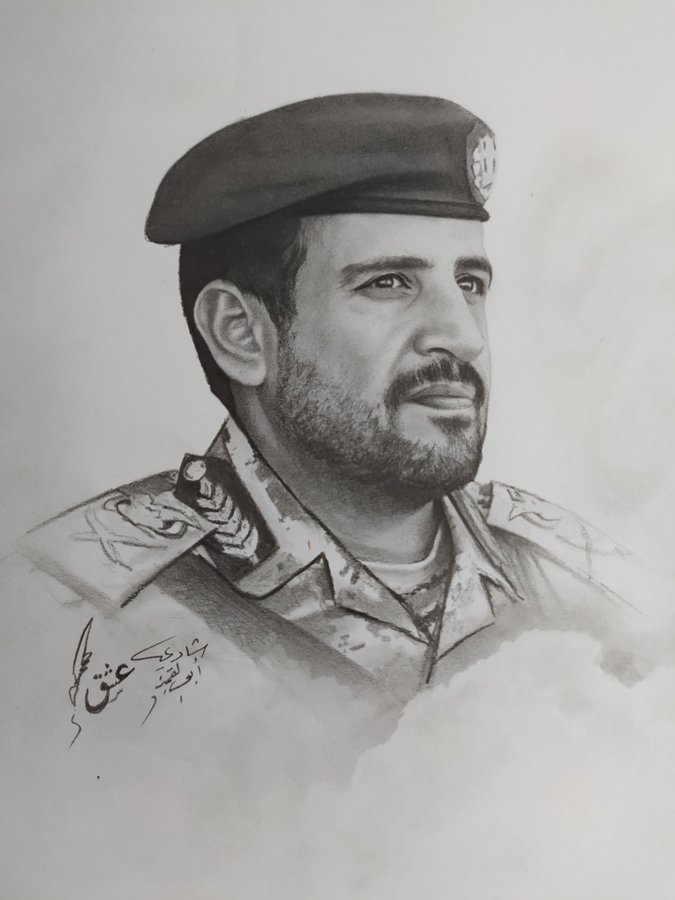 رئيس هيئة الأركان العامة .. جيش الرجل الواحد . الفذ الذي لا يهوى الظهور او مديح السطور . امين الجيش الذي فرض معادلة الردع ورأينا ثماره في ميدان السبعين ..،
#اللواء_محمد_عبد_الكريم_الغماري