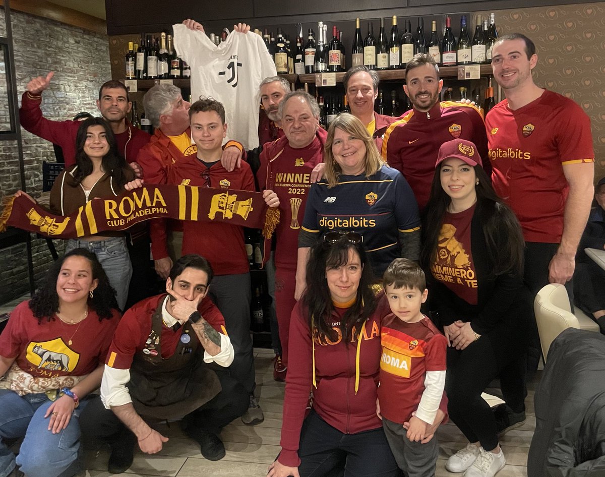 RomaClubPhila's tweet image. Forza Roma from Philly!
💛❤️💛❤️💛❤️💛❤️💛❤️