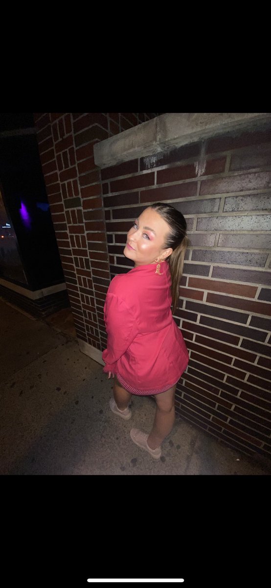 baileycarroll18's tweet photo. pretty in pink 💗 https://t.co/99lkK8VeV4