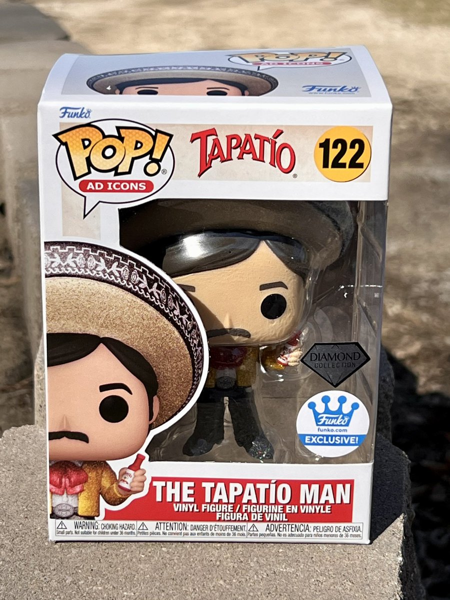 I use it on my scrambled eggs what about you? Getting spicy on a Sunday afternoon with the Tapatío man. 🌶️ #Tapatío #FunkoPOP #DiamondCollection @OriginalFunko