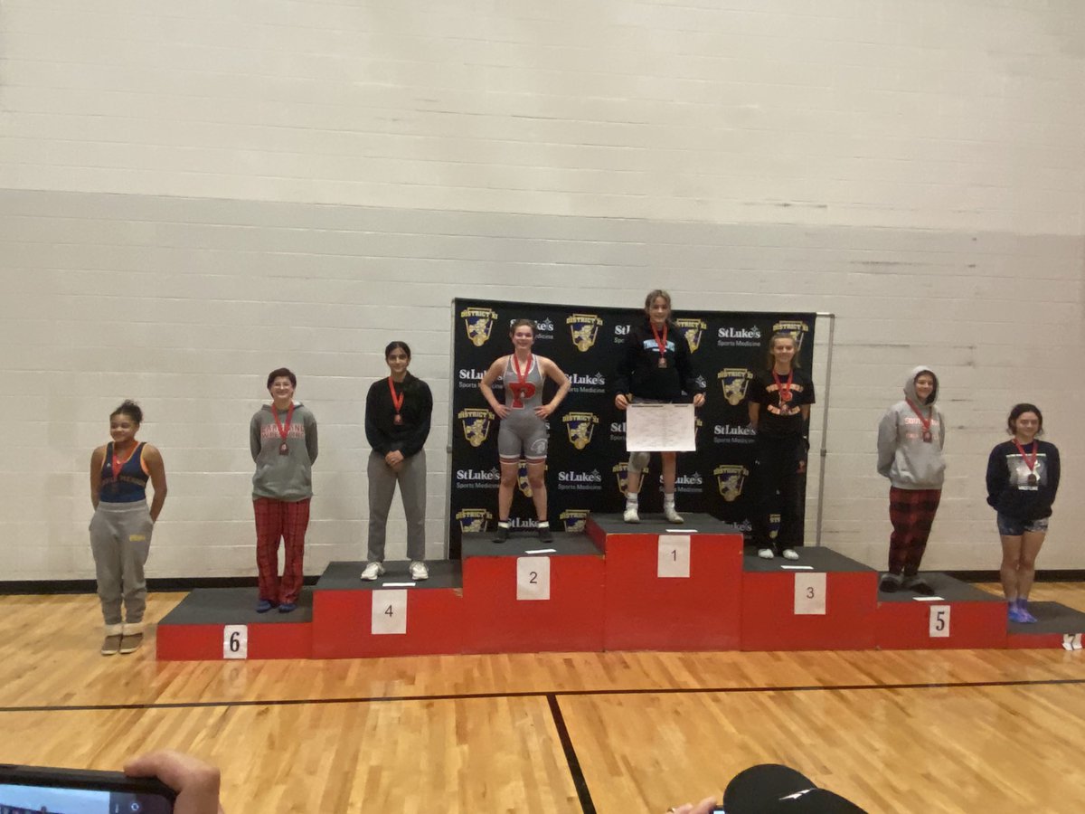 KrasnoperaB's tweet photo. East Stroudsburg North’s Andi Bibeau defeats Prarkland’s Abigail Taylor 9-3 at 112 pounds @D11Sports @PA_GirlsWrestle https://t.co/T58ol6eNHd