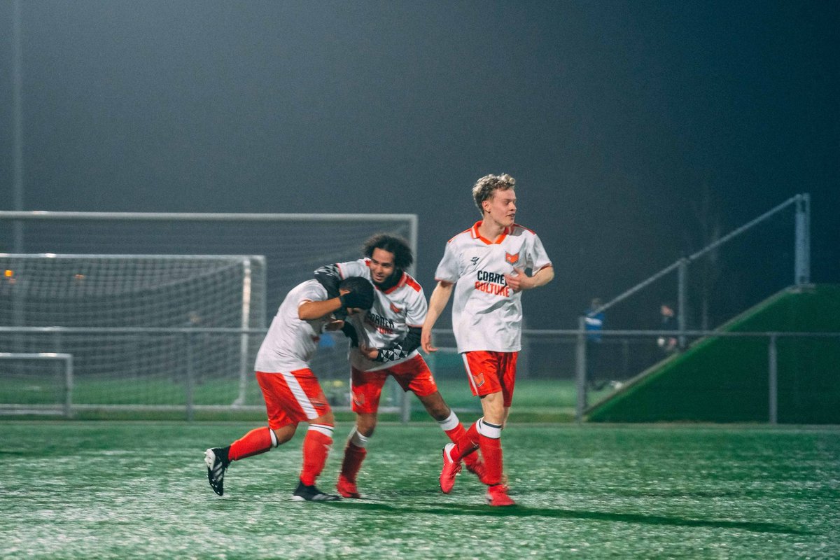 Scenes from our game against Los Incas 💥⁣⁣
⁣⁣⁣
3/6⁣⁣⁣
⁣⁣⁣
#cornerculture