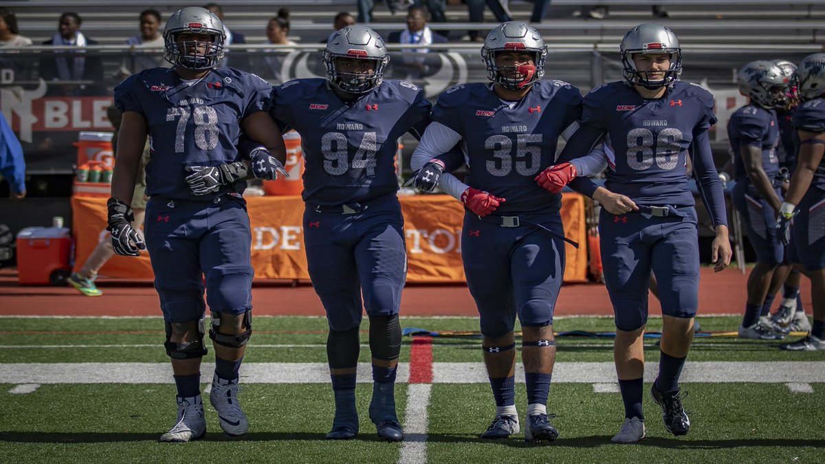 After a great call with <a href="/vh3omega/">Vernon Hargreaves</a> I am blessed to announce that I have received a D1 offer from the prestigious <a href="/HUBISONFOOTBALL/">HOWARD FOOTBALL</a> #CompetetiveExcellence <a href="/CoachLScott70/">Larry Scott</a> <a href="/coachbtorrey/">Brandon Torrey</a> <a href="/Perroni247/">Brian Perroni</a>