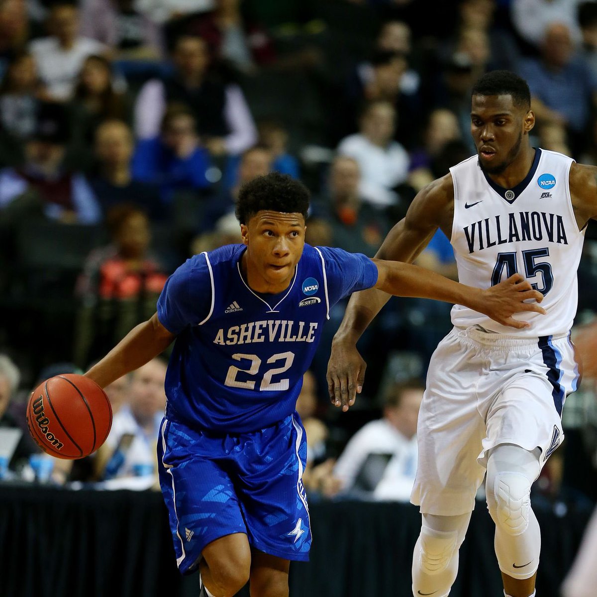 RandomMMadness's tweet image. Dwayne Sutton: UNC Asheville, Louisville
Appearance: 2016, 2019
#MarchMadness  #NCAAM #UNCAsheville #BigSouth #Louisville