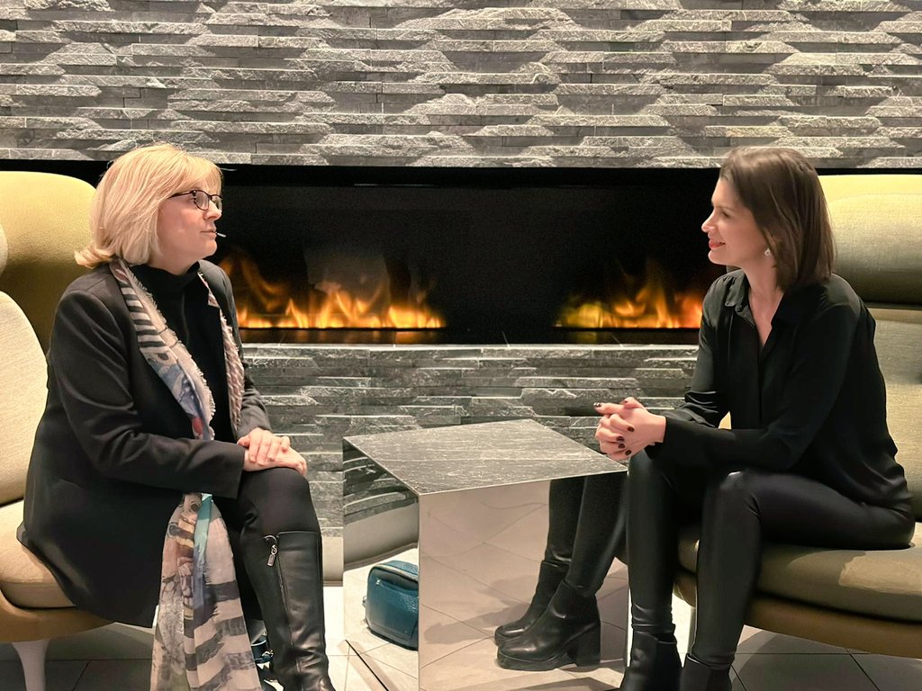 LineRivardDG's tweet image. C’est un honneur de recevoir notre vice-première ministre et ministre des @Transports_Qc et de la #MobilitéDurable @GGuilbaultCAQ, en Suède 🇸🇪.

Toujours un plaisir d’être en #Suède, un partenaire de choix pour le #Québec! #transports #IA #innovation