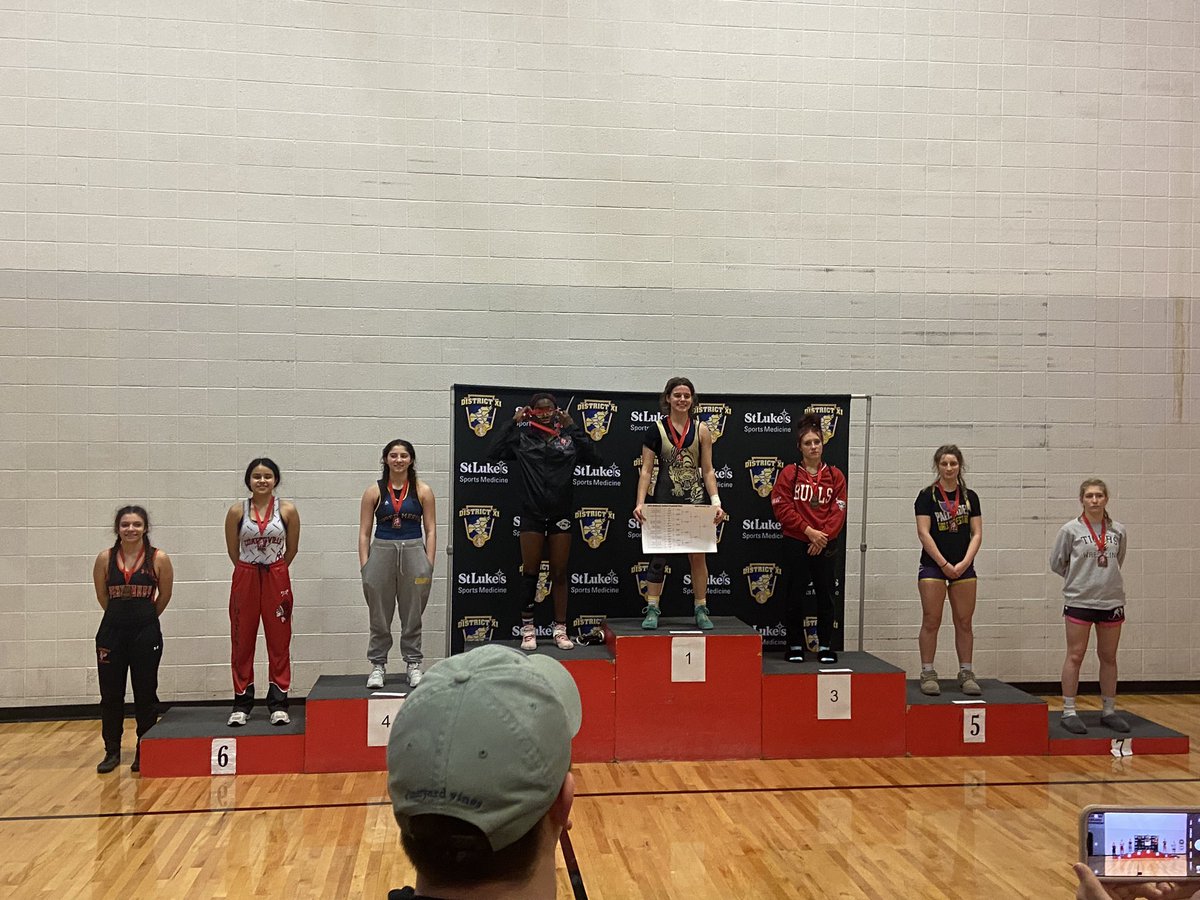 KrasnoperaB's tweet photo. Harry S Truman’s Isabella Dias defeats East Stroudsburg South’s Ruth Ansah 3-2 at 130 pounds @D11Sports @PA_GirlsWrestle https://t.co/wujV7tff15