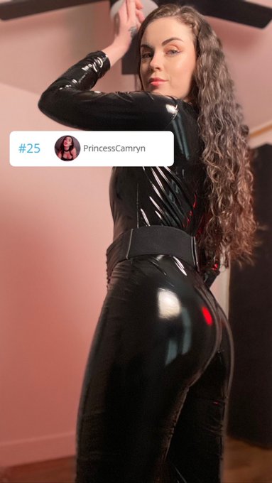Send a tribute on IWC to contribute towards my ranking. Good boys love watching me succeed 👑 https://t
