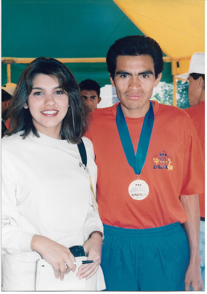 verisimorocha's tweet photo. Maratón Lala VI edición junto a Sergio Jiménez ganador de la justa atlética, luego de la cobertura de aquel 03 de abril 1994.
#misinicios #repotera #deportes #Coahuila #regiónlaguna #Torreón https://t.co/EqwXOnqC5Z