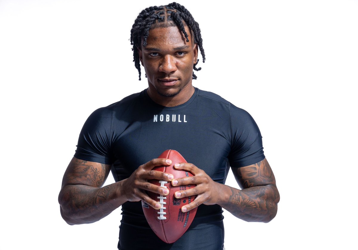 GVOaant's tweet photo. First, I want to thank God for everything He’s done in my life. Without Him, none of this would be possible. I would also like to thank the @NFL and everyone involved with the combine for helping me live out one of my childhood dreams. Thanks for the memories, to be continued! https://t.co/xzzvgo2jnD