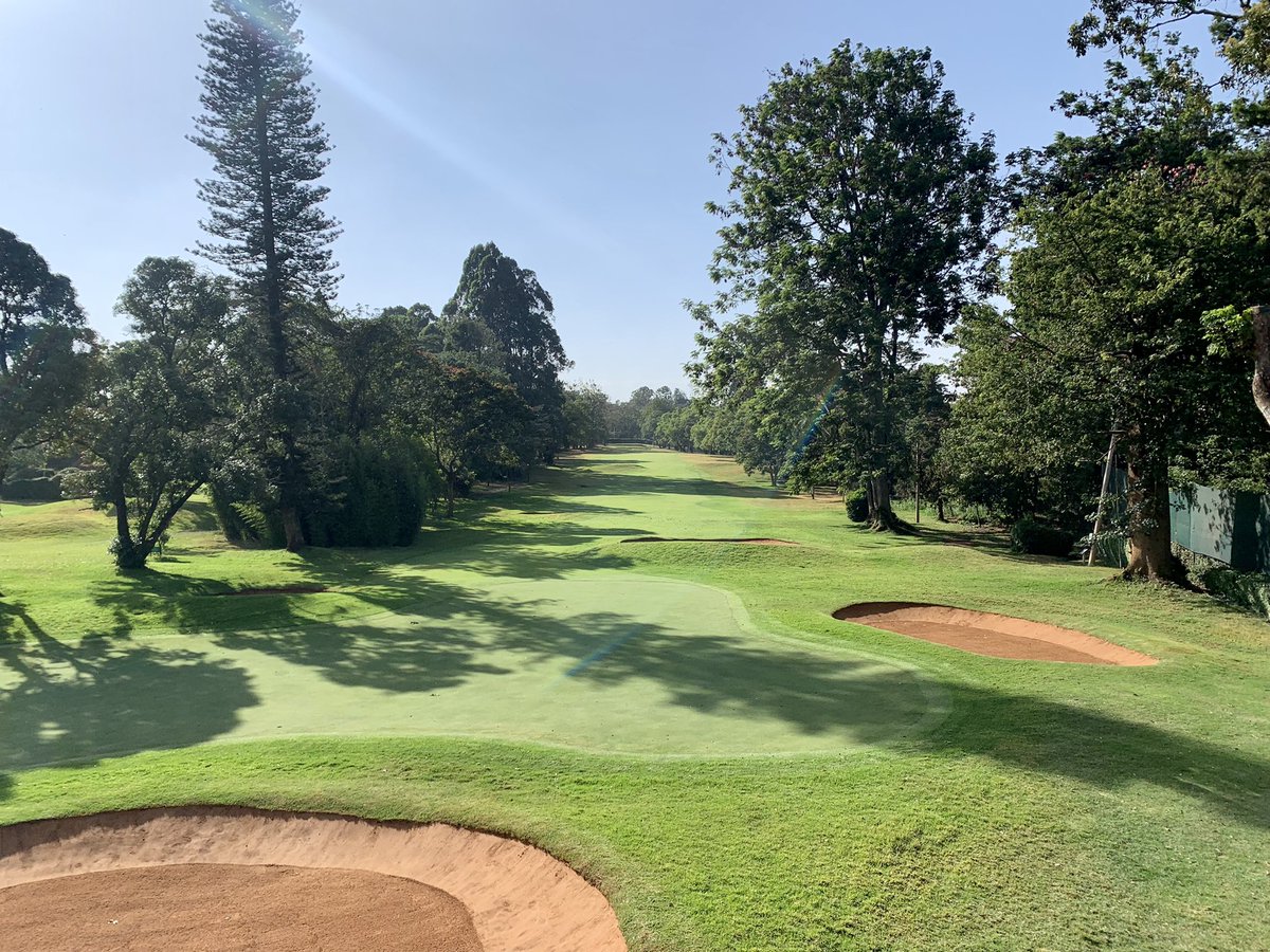 This afternoon we went to visit MuthaigaGC - one of Kenya’s oldest golf courses first established in 1913. The course is noted for the quality of its greens and beautifully landscaped bunkers and  is regarded as one of the prettiest courses to play in East Africa.