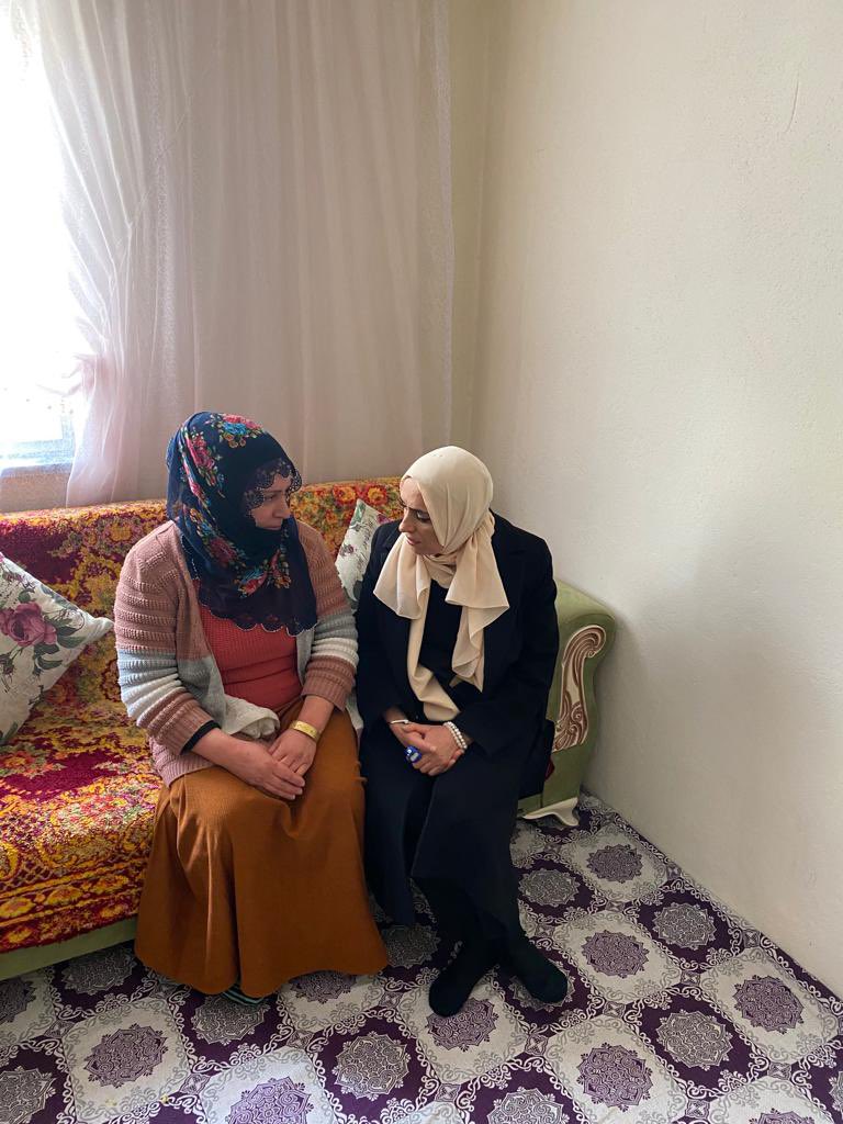 ZTaskesenlioglu's tweet photo. 📍Erzurum / Hınıs 

Depremden etkilenen depremzede kardeşlerimizi Hınıs’da ziyaret ederek Cumhurbaşkanımız Sn. @RTErdogan’ın geçmiş olsun dileklerini ilettik. 
İhtiyaç ve taleplerini aldık. 

Birlikte Güçlüyüz. 🇹🇷 https://t.co/hf9q1gd2Yu
