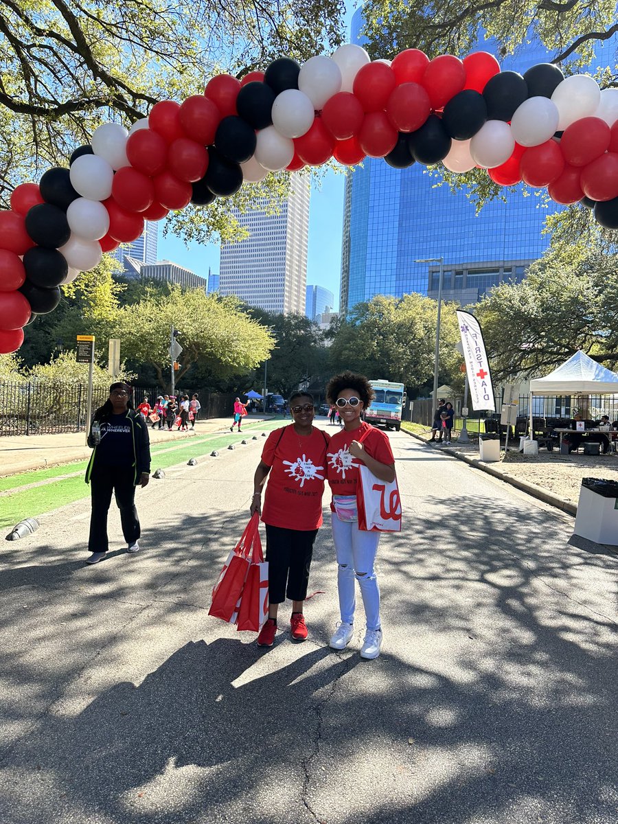 Angela McGee tweet media