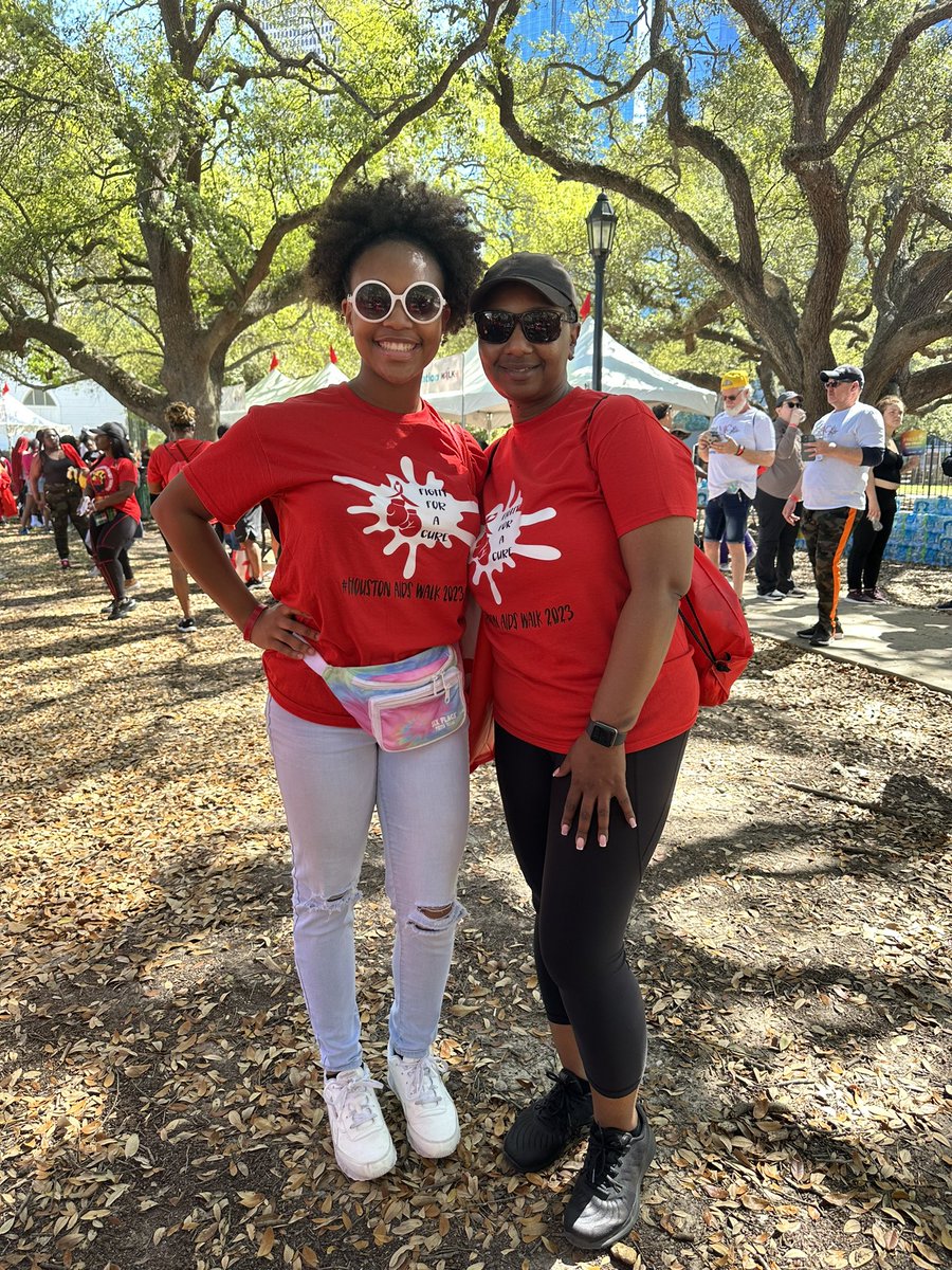 Angela McGee tweet media