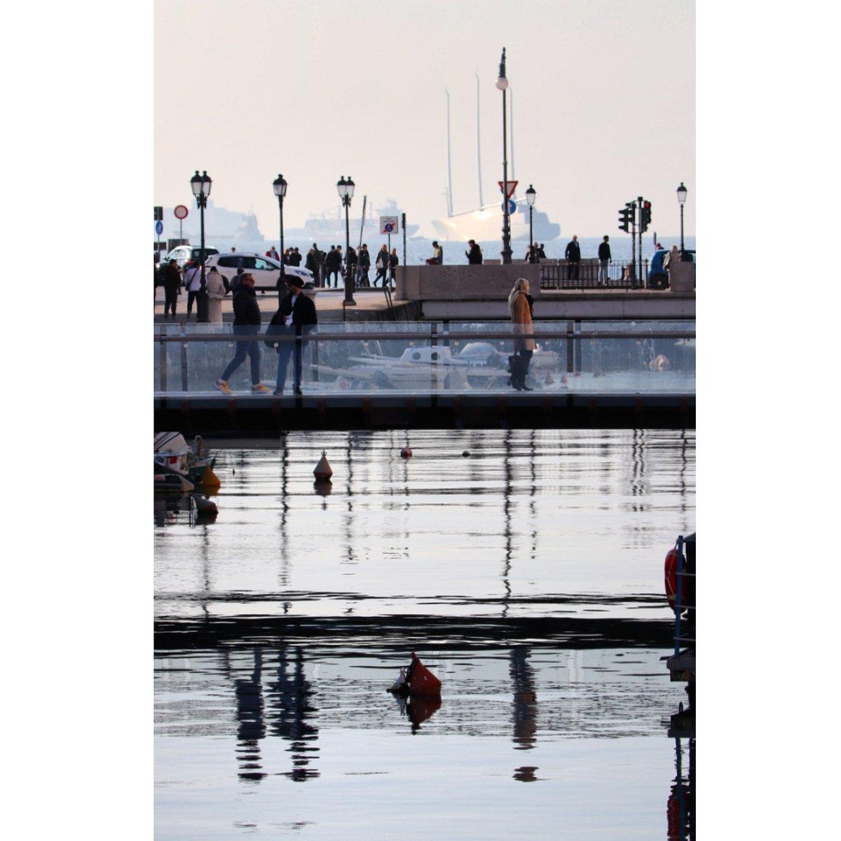 pauligurize's tweet photo. ⭕ ...passeggiando a Ponterosso...

#Trieste #triestinando #myts @FVGlive
@MauSbogar @tosochris @LivioMetton @lucioulian  @Amfortas  @CiriSince1978 @AuroraFantin @soniasicco @ardovig @luatom @nensico @cristorie @guidoranger @AndreaBellavit @noordungp @andtomasella @Mario16604832 https://t.co/fjpQFGuvW8