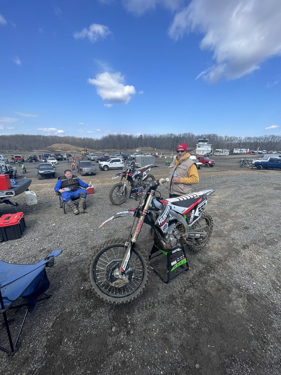 Motopivot1's tweet image. Dirtbikes are fun. #motocross #localracing