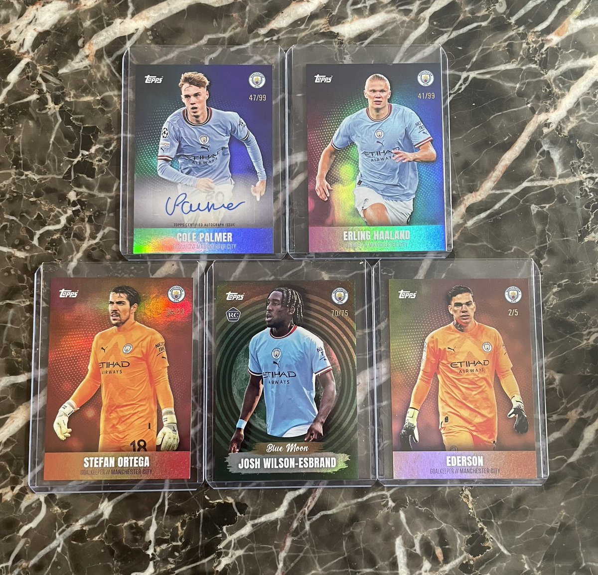 JHCARDS1's tweet photo. They were some unreal pulls from the @ManCity Topps box @Topps_UK #mancity #topps #collector #cards #footballcards https://t.co/nk3FySJD70