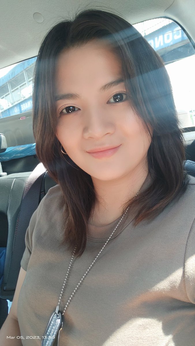nikwekwek's tweet photo. Pagbigyan na habang confident ako ulit sa itsura ko. After 2 weeks magtatago na ko ulit ng muka. 😅 https://t.co/kkmqFYZHrG