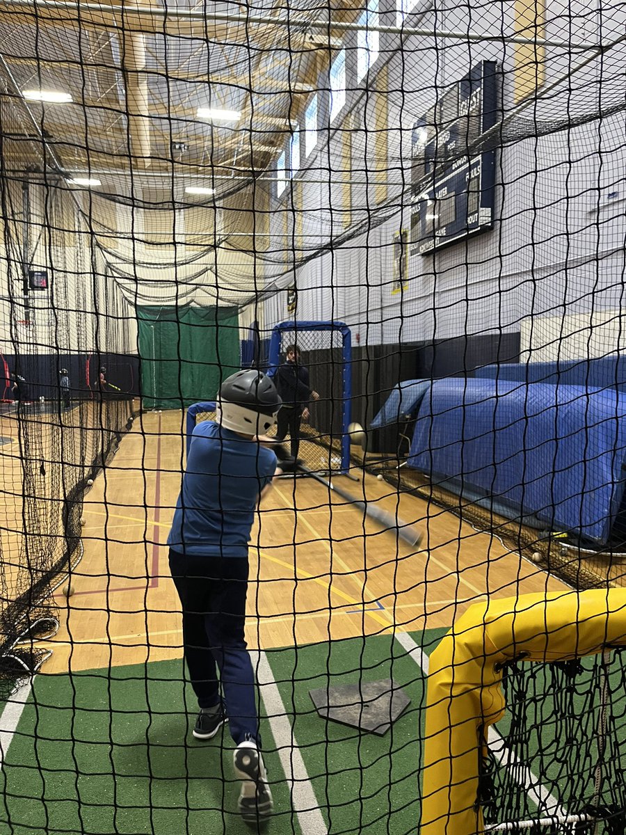 needham_base's tweet photo. A little snow did not stop us from getting better yesterday…Hitting clinic 1 ✅
Great job by returning Varsity players and our coaching staff teaching our future Rockets! 🚀
Excited for round 2 next Saturday!!
#hittingcamp #needhambaseball #rocketsbaseball https://t.co/MxIT1N3Bzb