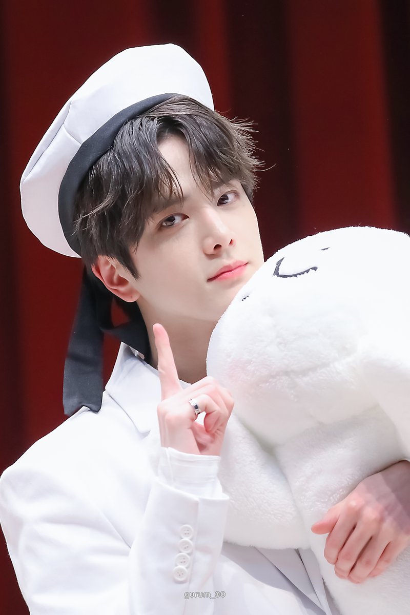gurum_00's tweet photo. 230303 위드뮤 대면 팬사인회

강아띠.. 

#더보이즈 #영훈 #김영훈 https://t.co/02wkDuvsEq