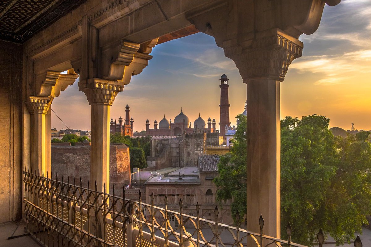 BeautyPakistani's tweet photo. Lahore, Pakistan. https://t.co/6cP3jJTvSf