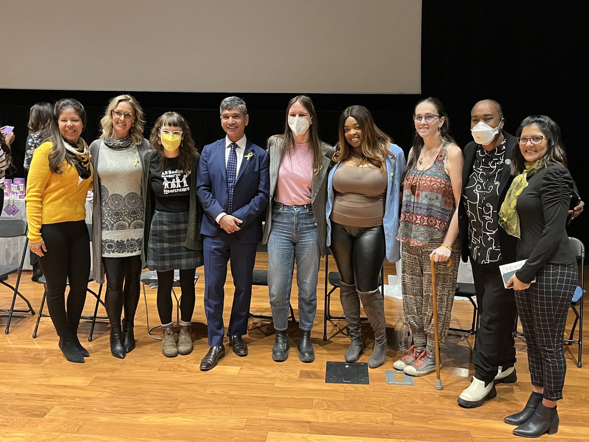 DrSonySinghMD's tweet photo. What is an incredible event, amazing panel, and wonderful participants.  

@endoevents hit a home run in my hometown with the #belowthebeltTO special screening
@HappyPelvis @EndoActCanada https://t.co/HH2c6abYAr