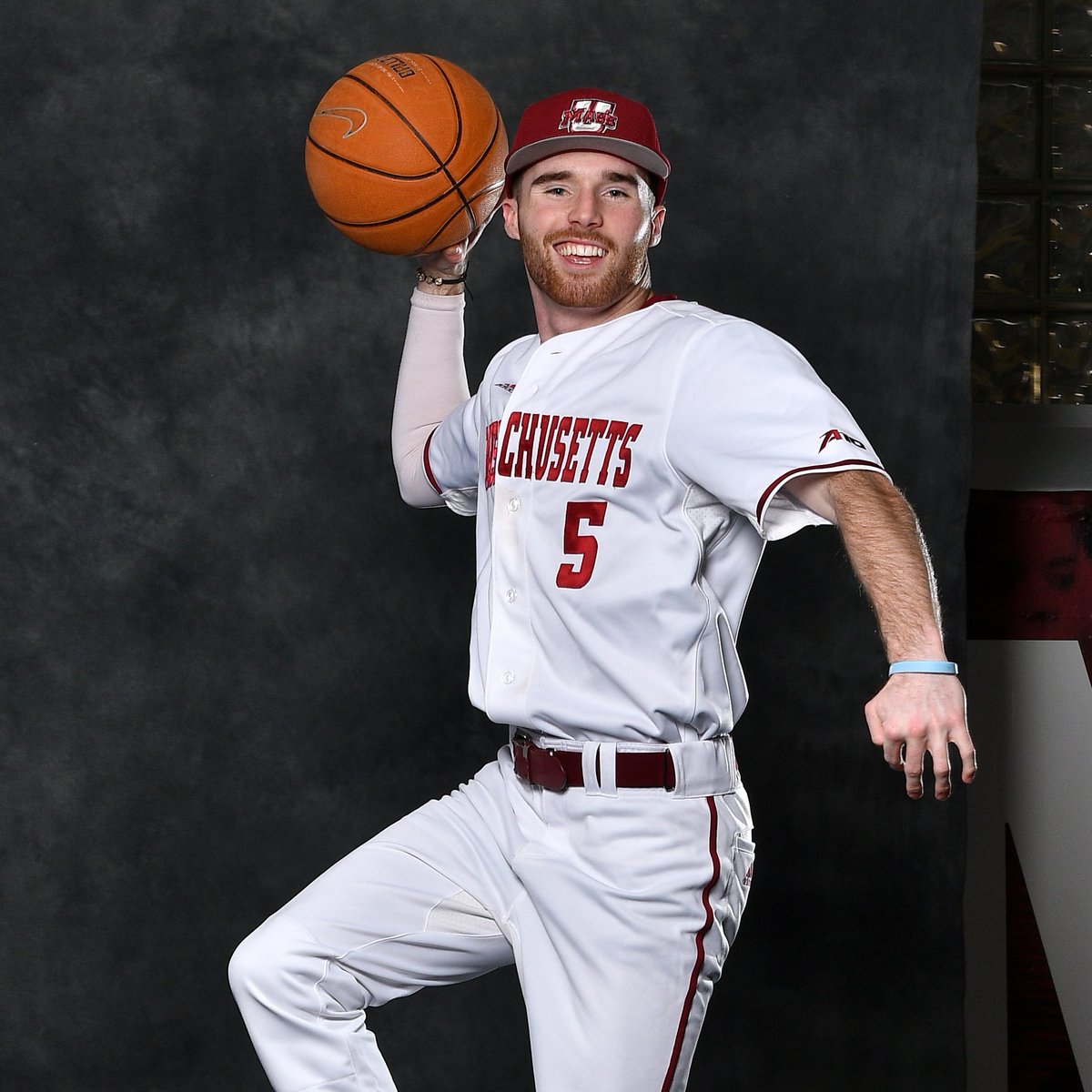 UMassBaseball's tweet photo. Wishing @UMassWBB good luck in the A-10 Finals today! 

#Flagship 🚩 https://t.co/PVXctE3KXq