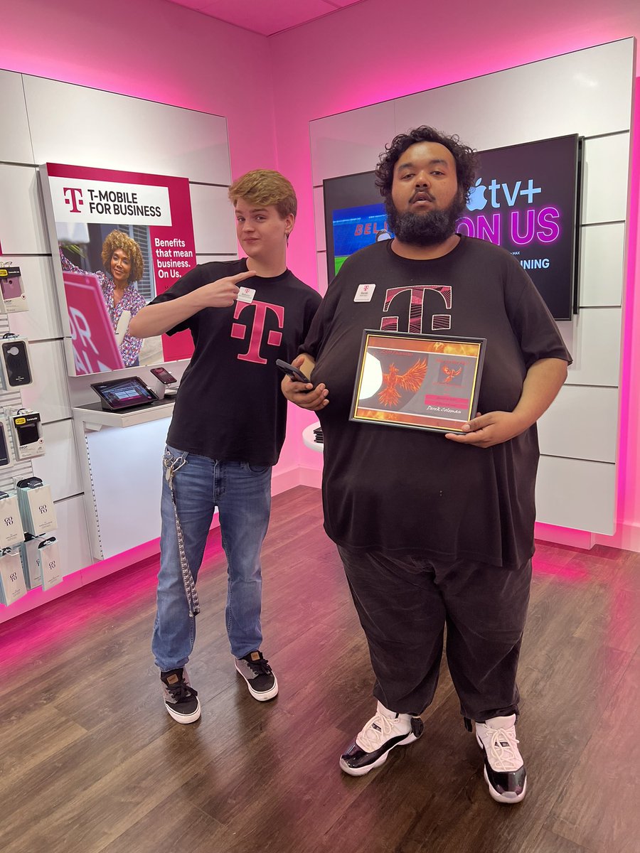 ChrisMears890's tweet photo. Fantastic meeting this morning! We finished GREEN on the leaderboard with highest percent to goal so far! So proud of this team and everything they continue to accomplish 🔥 @DaveMayeux https://t.co/lcmiqmBx23