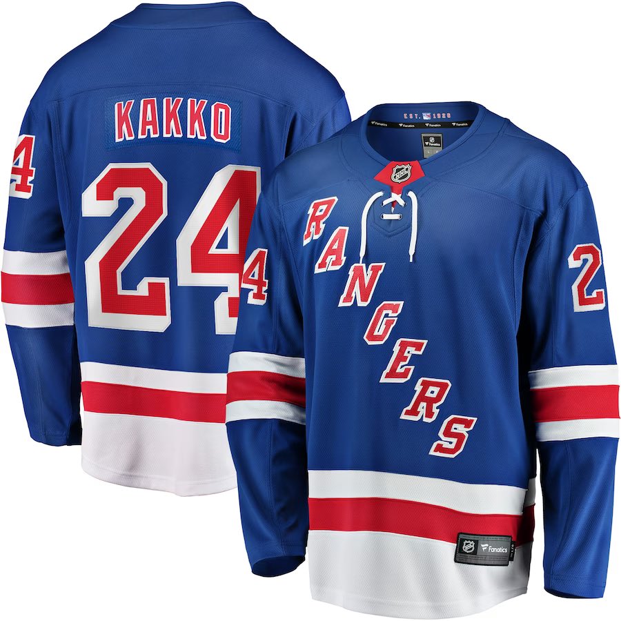 NYRangerFanclub's tweet photo. 🚨GIVEAWAY!!!!!🚨

🟦RETWEET 
🟥Follow to Enter

We will Giveaway this Jersey if #Kakko goes O/1.5 pts vs Montreal #nyr #promotion 

🛒 https://t.co/ISnxzz9SEM https://t.co/DgqqRsgxo7