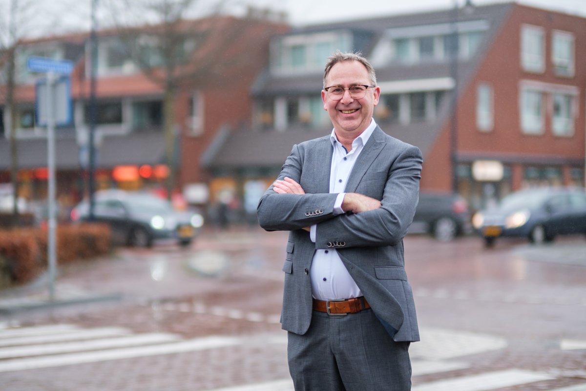 CDAOverijssel's tweet photo. Jacob Spiker uit Staphorst staat op plek 5 op de kandidatenlijst van CDA Overijssel voor Provinciale Staten. Hij stelt zich graag aan je voor: https://t.co/m1xKfw0Y13 #meerjacobmeerwij #minderikmeerwij #psov2023 #voorheelnederland @jacobspiker @CDAOverijssel https://t.co/Astup0vh9g