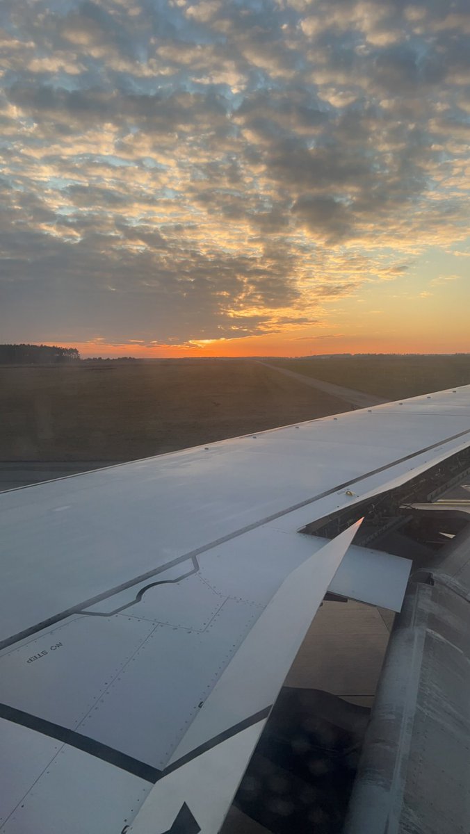 mms_tv77's tweet image. Landed in Poland🇵🇱 for bootcamp! Thanks to @ZOTAC_UK for sending us! excited to be visiting the @epcwarsaw facilities, more posts soon🔜

@viperioesports #VIPWIN #ad