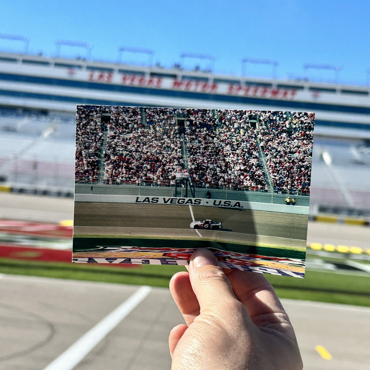LVMotorSpeedway's tweet photo. Vegas - where memories last a lifetime 💯 

#Pennzoil400 | #NASCAR75 https://t.co/nMyIWZYvUV