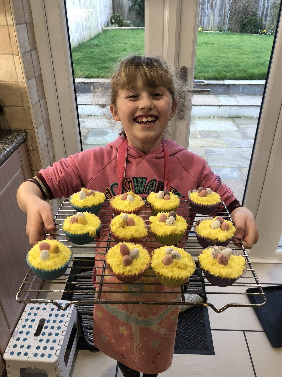 @Year4BC not great weather so A chose to bake #youngbaker #cupcakes #cookies #eastertheme