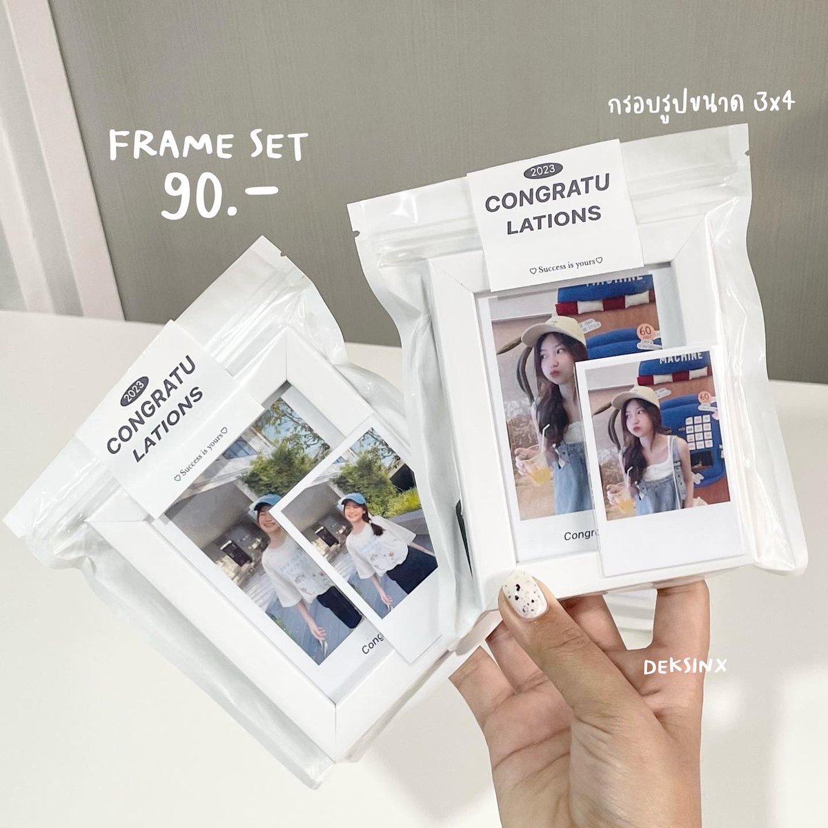 deksinx's tweet image. #แนะนำ 
Frame set สุดคุ้มม ✨
 จุใจ ในงบ 90.- 
สไตล์มิมิมอล 🤍

1 set 90.-
(สั่งซื้อ 5 set รับราคาพิเศษ)💖

สิ่งที่ได้รับในเซ็ต “frame set”
O กรอบรูปพร้อมภาพ ขนาด 3x4
O โพลาลอยด์ 1ใบ 
O ห่อแพ็คเกจสุดคลีน สไตล์มินิมอล
——————
#กรอบรูปของขวัญ #กรอบรูป #ของขวัญปัจฉิม  #ของขวัญ