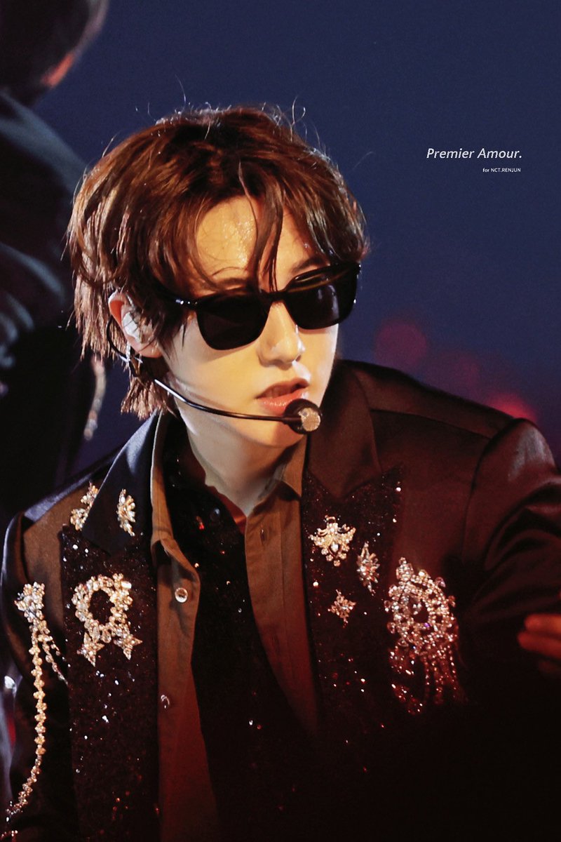 premieramour323's tweet photo. 230305
🕶️🎤
#TDS2inJAKARTA_DAY2
#RENJUN #런쥔 #仁俊  #NCTDREAM https://t.co/CyNimd63hh