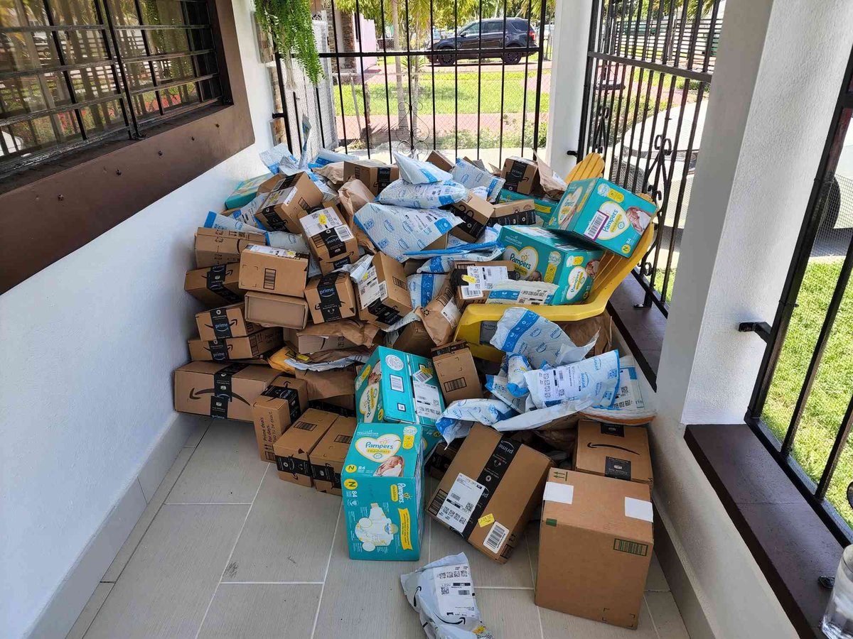 Frozen Freebies on Twitter "Who doesn't like free stuff? Using Frozen