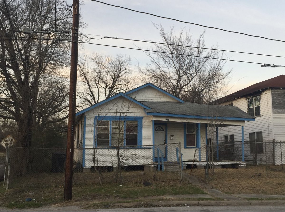 TyronMcDaniel's tweet image. Exhibit #162,000 - Why I hate selling houses we buy! 

Bout this house late 2017 for $45k did about $50k in rehab and sold it! All-In for less than $100k

The family who bought it is now selling it for $262k! #BuyHoldThenWait