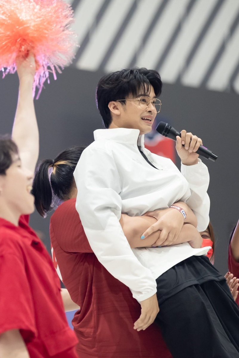 detactiveboy's tweet image. ได้ยกจนได้ แกกก ใครจะคิดว่าชีวิตนี้จะได้ยกเมนตัวเองวะ5555555 เราบอกแล้วไงว่าเรายกเธอได้🤣 แต่เราก็ไม่คิดว่าเธอจะเอาจริง บอกแล้วไงถ้าเรายกเราจะเสียอาการรรรรร🤣 #NONTBDSPORTPARTY #NONTANONT #nontfam