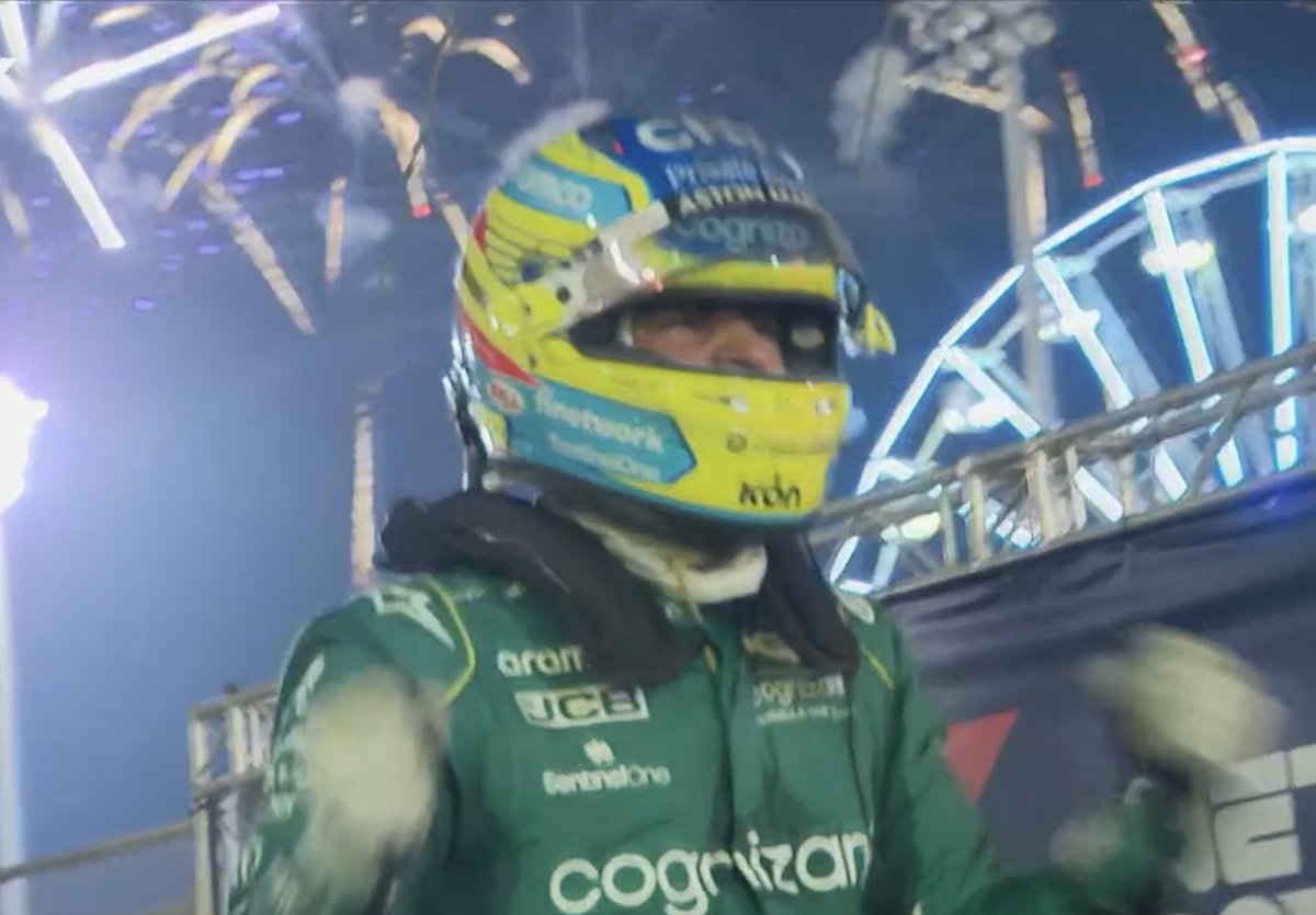 Willseh14's tweet image. Still one of the best at 41. Respect him