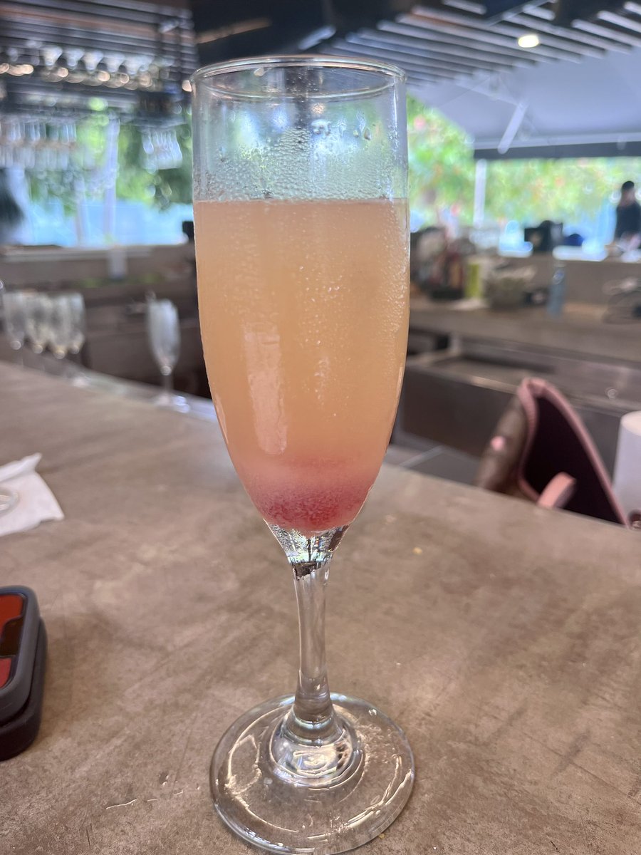 yolyis4Kcapable's tweet photo. #SundayBrunch #mimosa Watching the #BahrainGP https://t.co/hXjDmuTvCD